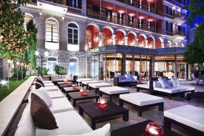 Hilton Imperial Dubrovnik Hotel - The Lounge Bar Hilton Imperial Dubrovnik Hotel - The Lounge Bar