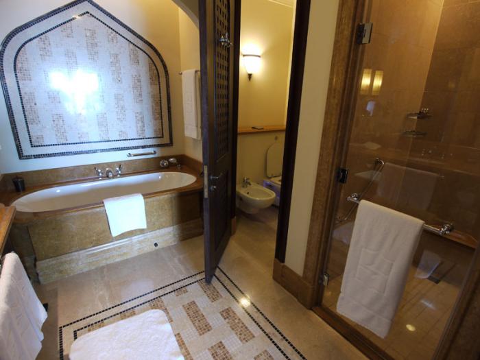 Shangri-La Qaryat Al Beri - Abu Dhabi - Bathroom