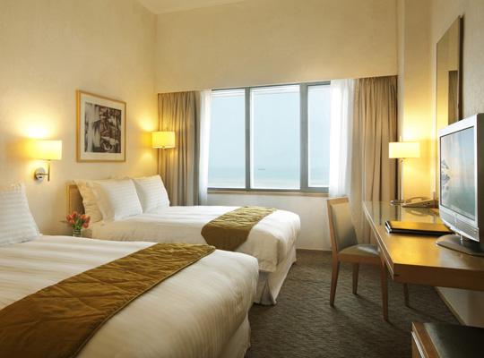 Regal Airport Hotel Hong Kong - Deluxe Room Regal Airport Hotel Hong Kong - Deluxe Room