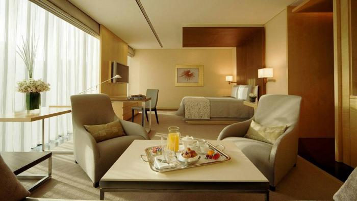 Four Seasons Hotel Tokyo at Marunouchi - Deluxe Premier Room