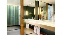 Aloft Bangkok - Bathroom