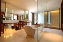Hansar Bangkok - Vertigo Suite Bathroom
