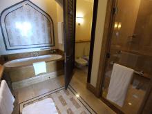 Shangri-La Qaryat Al Beri - Abu Dhabi - Bathroom