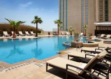 Sofitel Abu Dhabi Corniche - Pool