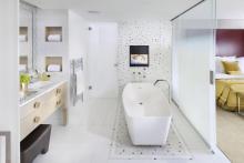 Mandarin Oriental Paris - Deluxe Suite Bathroom